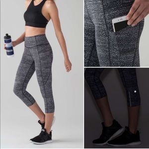 Lululemon Fast & Free Crop II Nulux Alpine Salt 19”